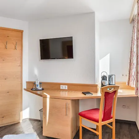 Schwarzer Adler - Self Check In * Tiefenbronn