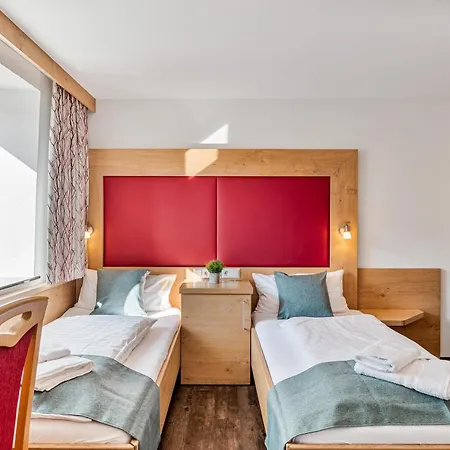 Schwarzer Adler - Self Check In *