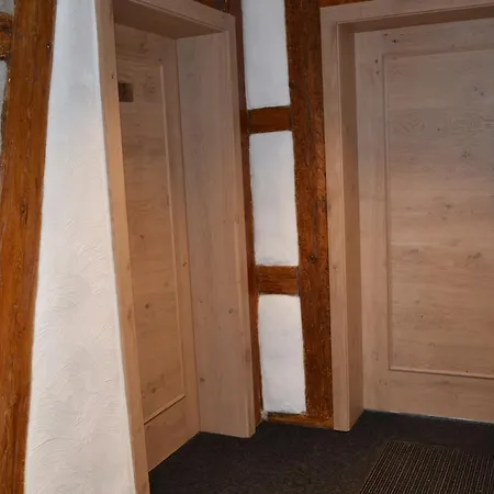 Hotel Schwarzer Adler - Self Check In *